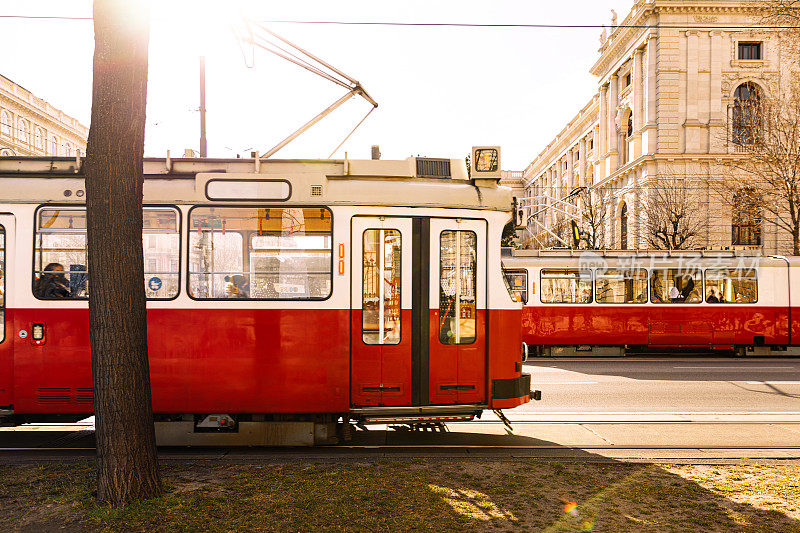 奥地利维也纳的红色有轨电车