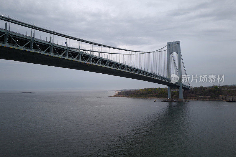 韦拉扎诺海峡大桥