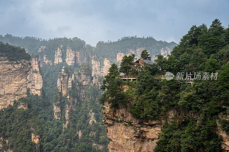 张家界的山那么陡