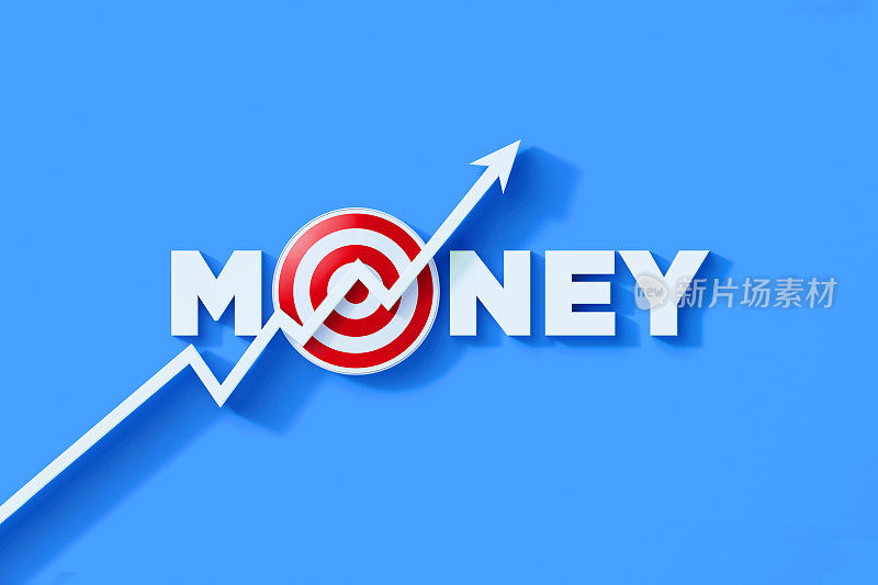 金融和投资概念-线图与箭头移动向上的金钱文本和红牛的眼睛目标在蓝色的背景