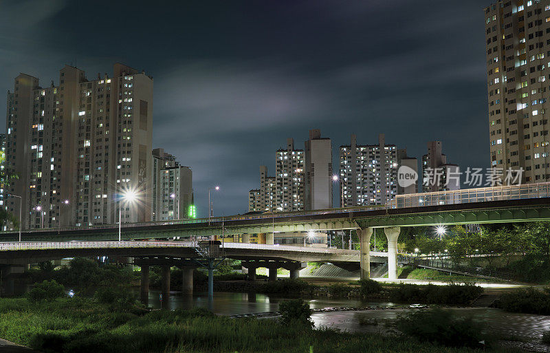 韩国京畿道安阳的夜景
