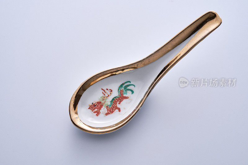 中国文化陶瓷勺白底