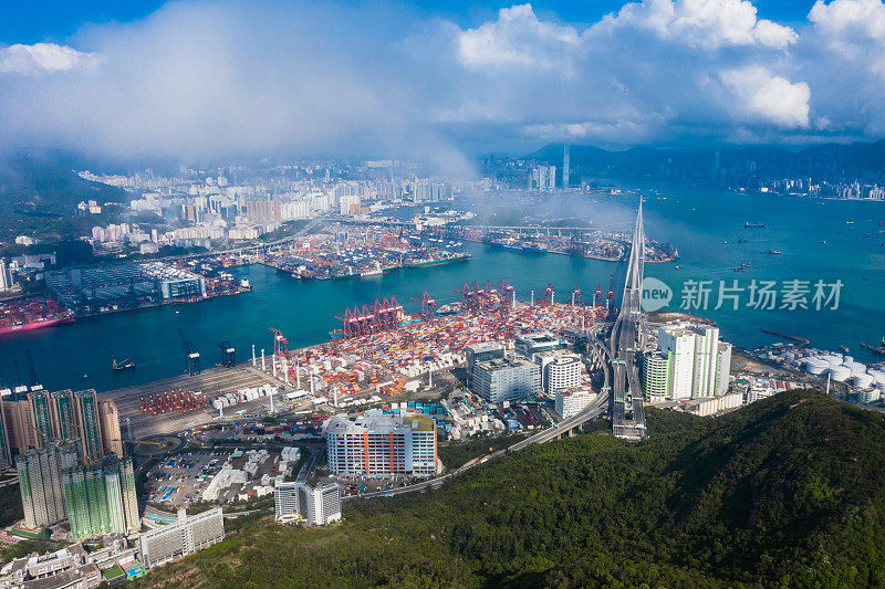 位于香港青衣港口的油库