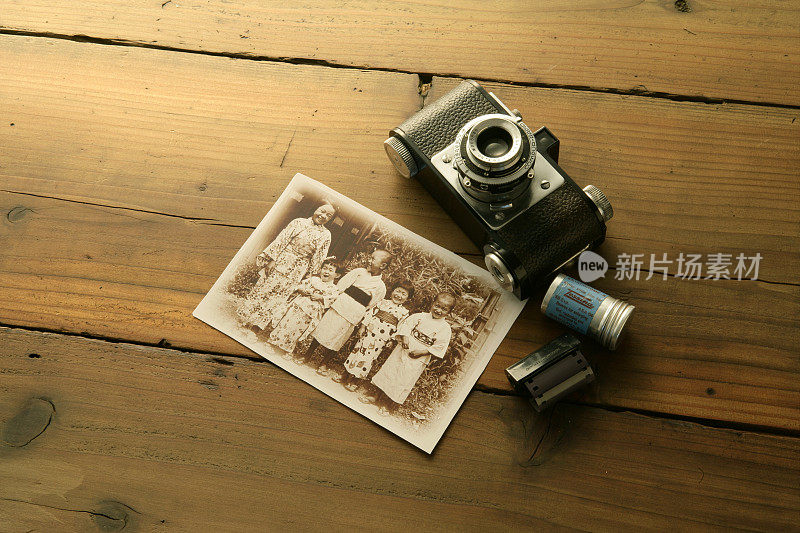 古董相机、相片及胶卷