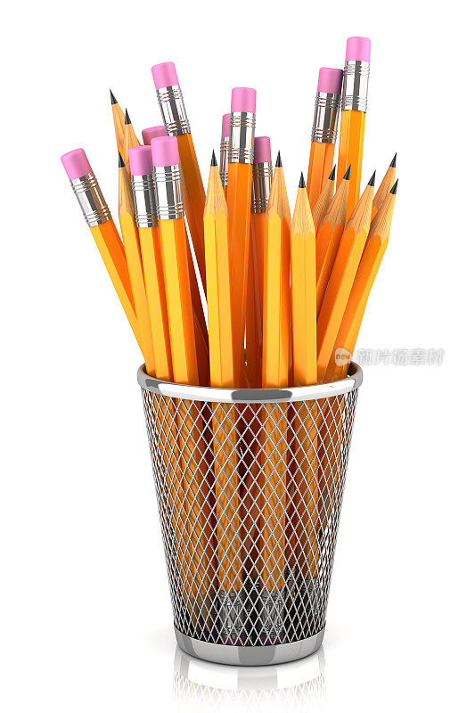 石墨铅笔在篮子孤立在白色的背景