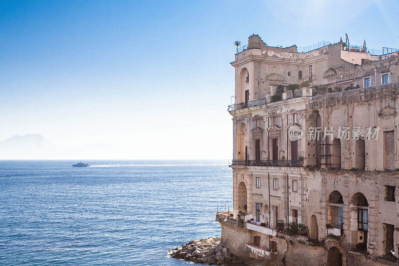 唐安娜别墅，那不勒斯湾，意大利。