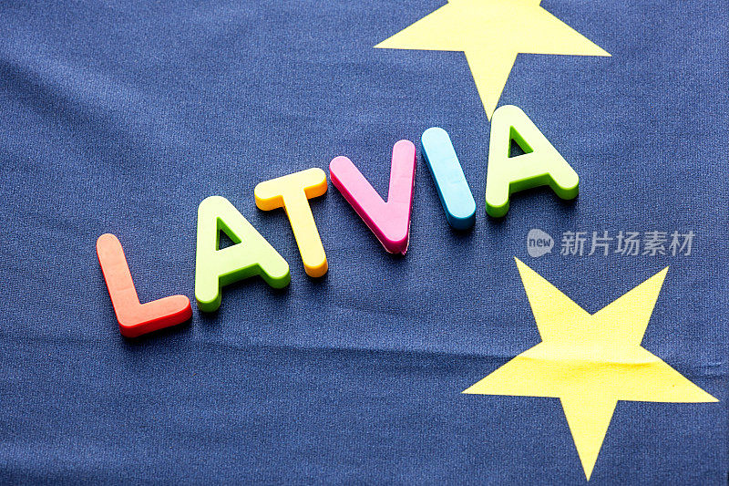 欧盟国旗，国家名称为拉脱维亚