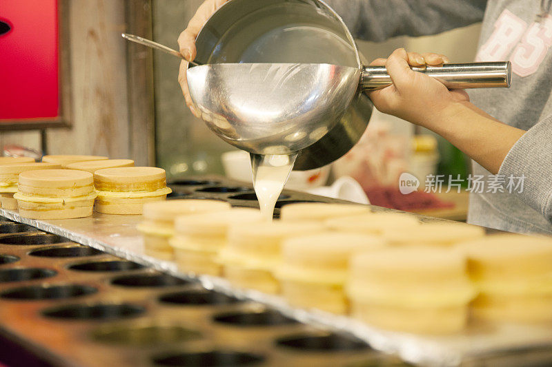 倒牛奶布丁，食品市场，台北，台湾