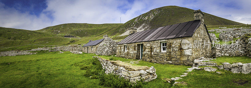 苏格兰外赫布里底岛圣基尔达村翻新小屋偏远的岛屿