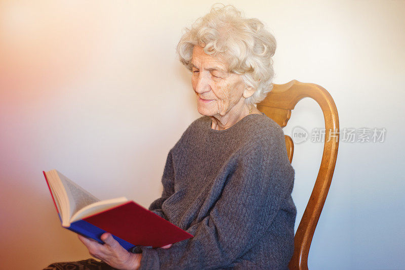 老年女性读物