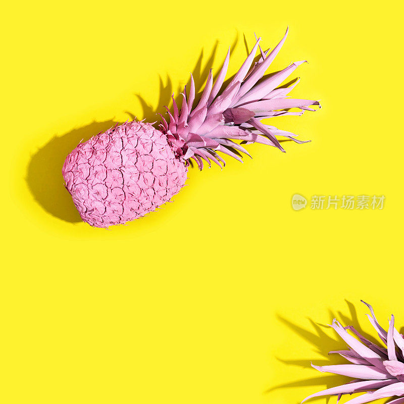 粉色画菠萝