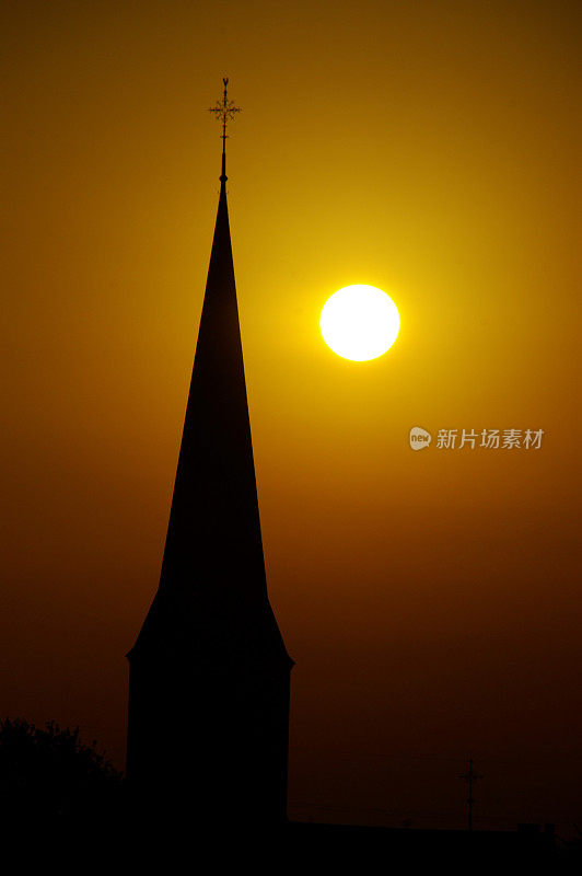 农村日出场景