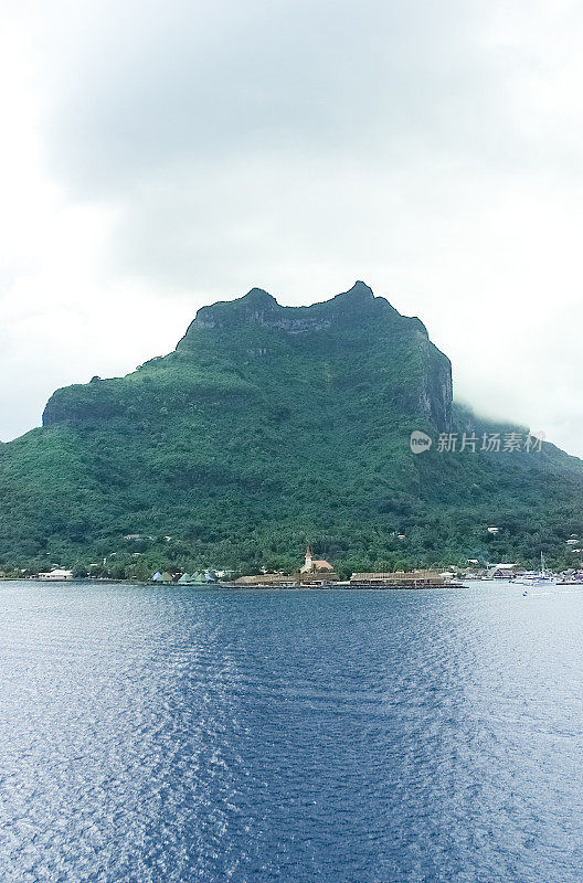 奥特马努山波拉波拉岛