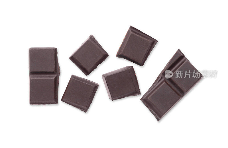 一块块美味的黑巧克力，白色背景，俯视图