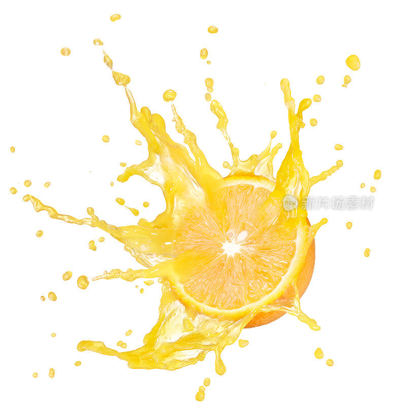橙色和果汁溅在白色的背景