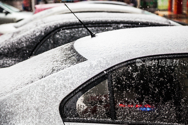 雪对汽车