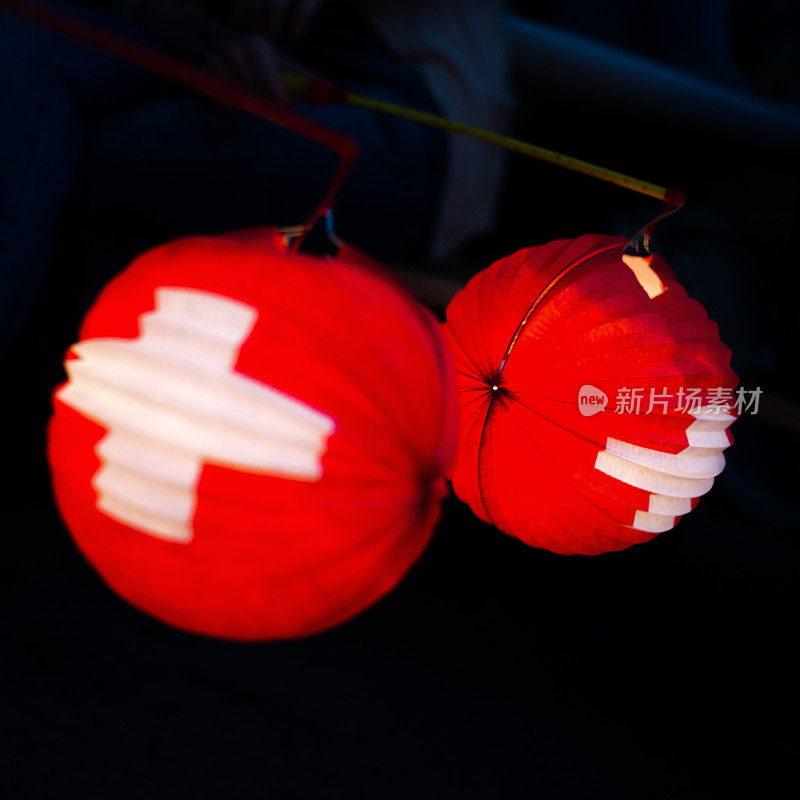 典型的纸灯笼在瑞士的国家节日8月1日