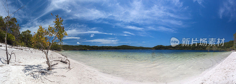麦肯齐湖的全景在弗雷泽岛，昆士兰，澳大利亚