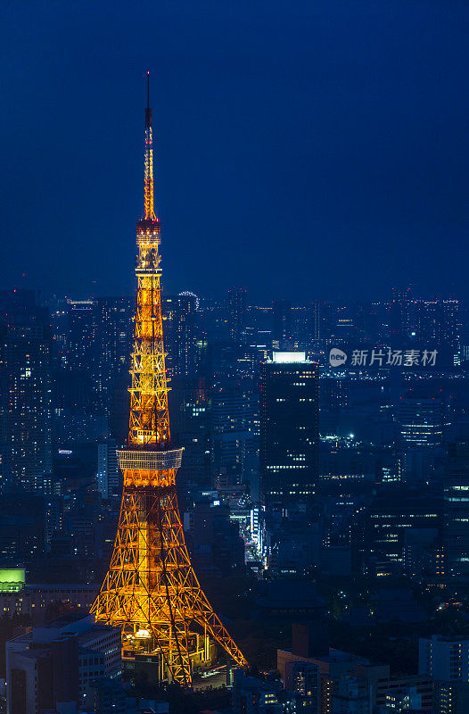 东京塔，夜晚的日本