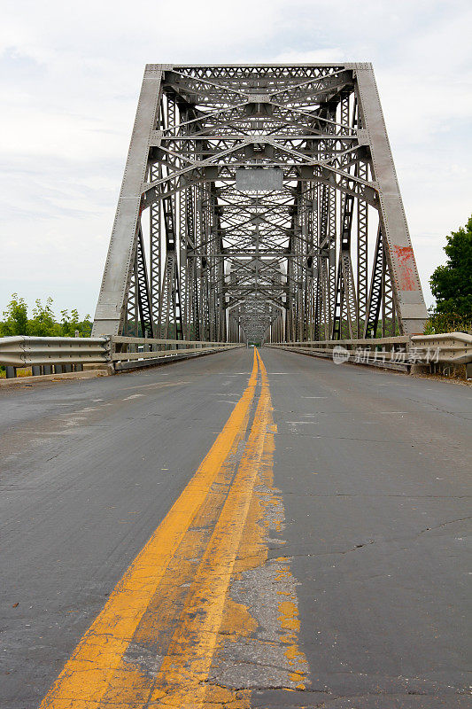 从密苏里州到伊利诺斯州的桥梁