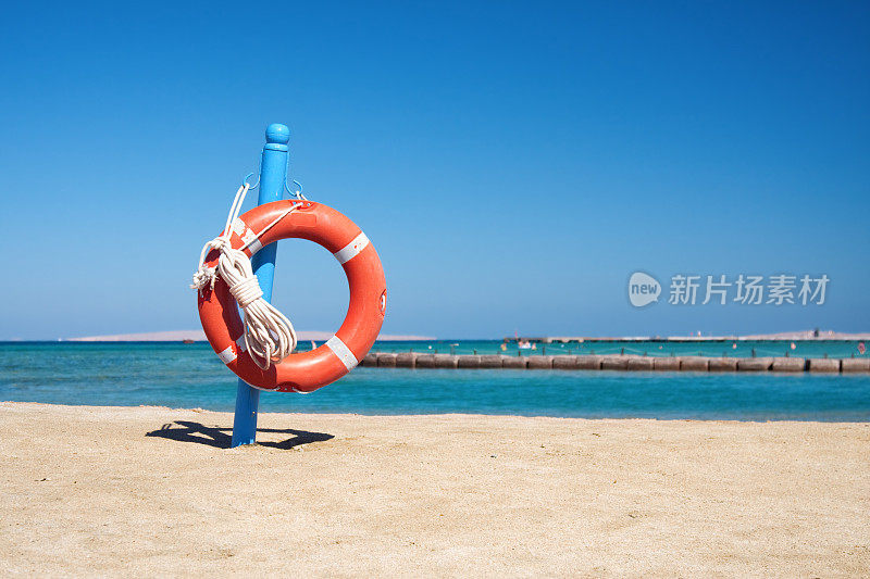 海上救生圈背景