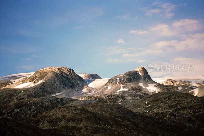 格陵兰岛受侵蚀的山峰