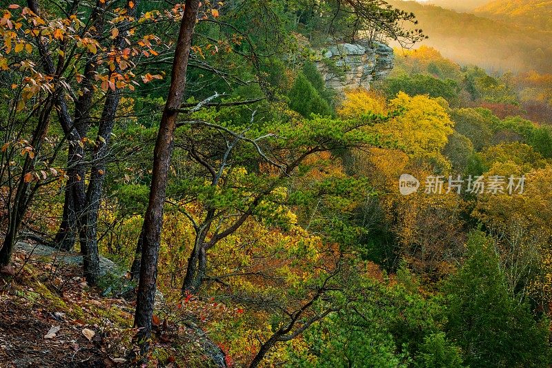 俄亥俄州日出的霍金山