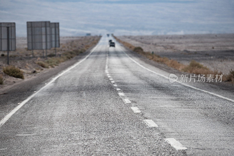 阿塔卡马沙漠的道路