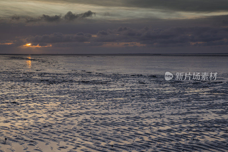 瓦登海的日落