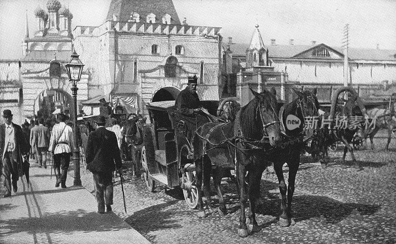 人们和马车在莫斯科的街道上，俄罗斯-俄罗斯帝国19世纪