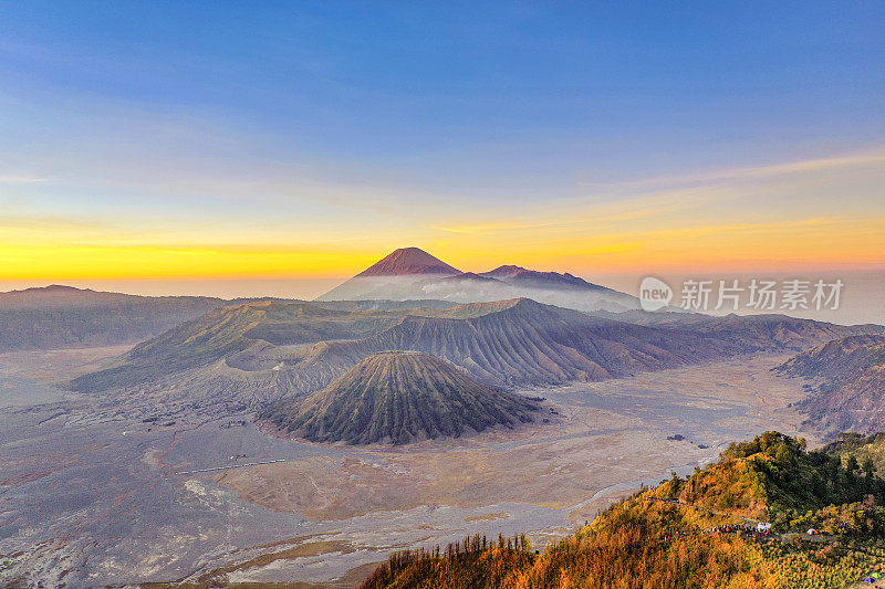 印尼布罗莫火山的日出