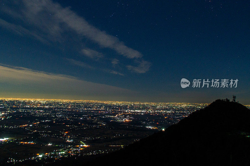 日本茨城县筑波山的夜景