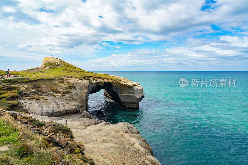 隧道海滩在新西兰南岛，达尼丁，新西兰