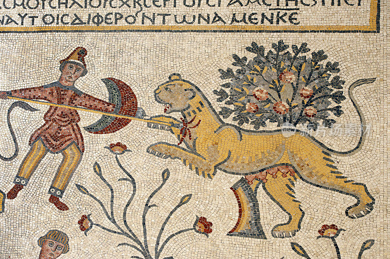 猎人和狮子镶嵌在地板上，尼波山，阿巴林山脉，约旦