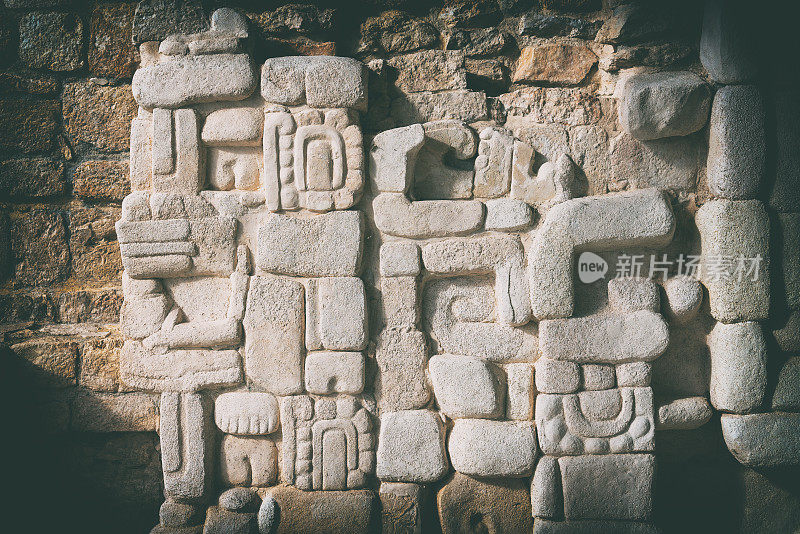 图案背景来自玛雅废墟
