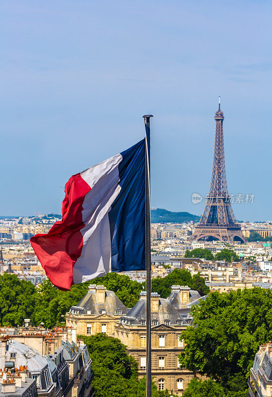 法国国旗下的巴黎