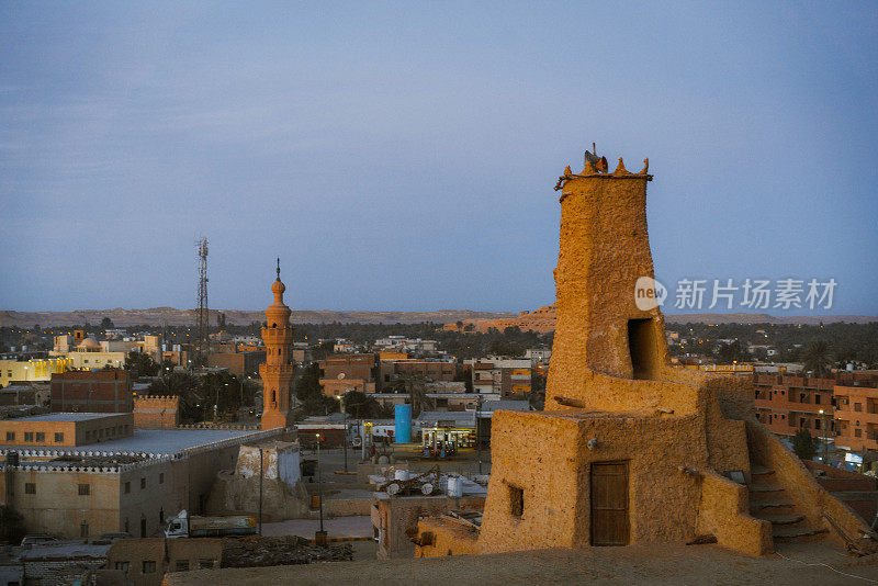 日落时锡瓦绿洲的美景