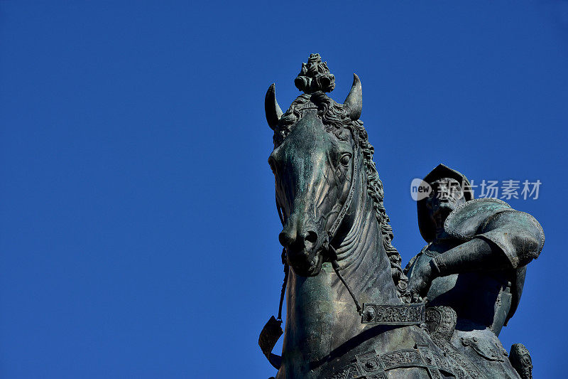 巴托洛梅奥·科莱奥尼雕像