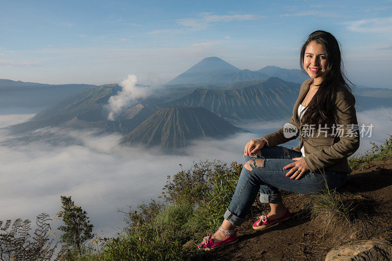 在布罗莫火山有一头长发的女人