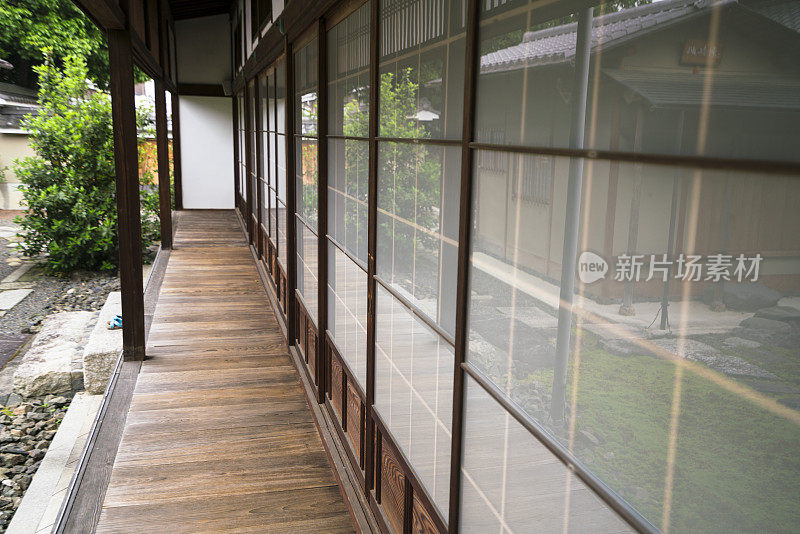 日本京都的千寺建筑的阳台