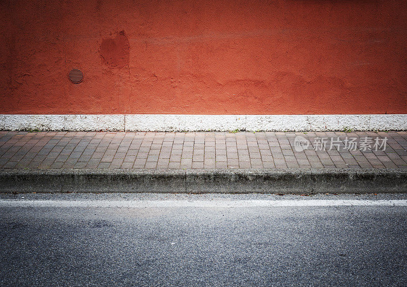 人行道和红墙，维内特