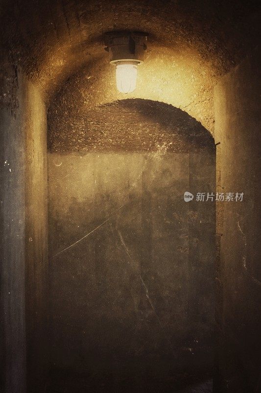 古老拱门照明门道建筑上的乡村灯具