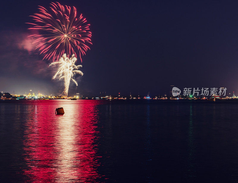 节日烟花