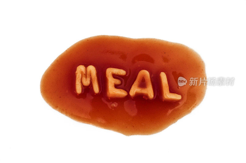 “Meal”这个词是用意大利面的字母形状拼出来的