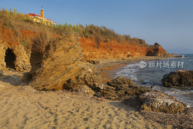 红色的海岸