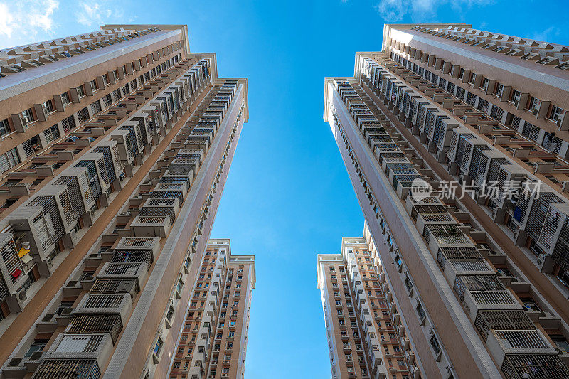 城市高层社会住房建筑的低角度视觉