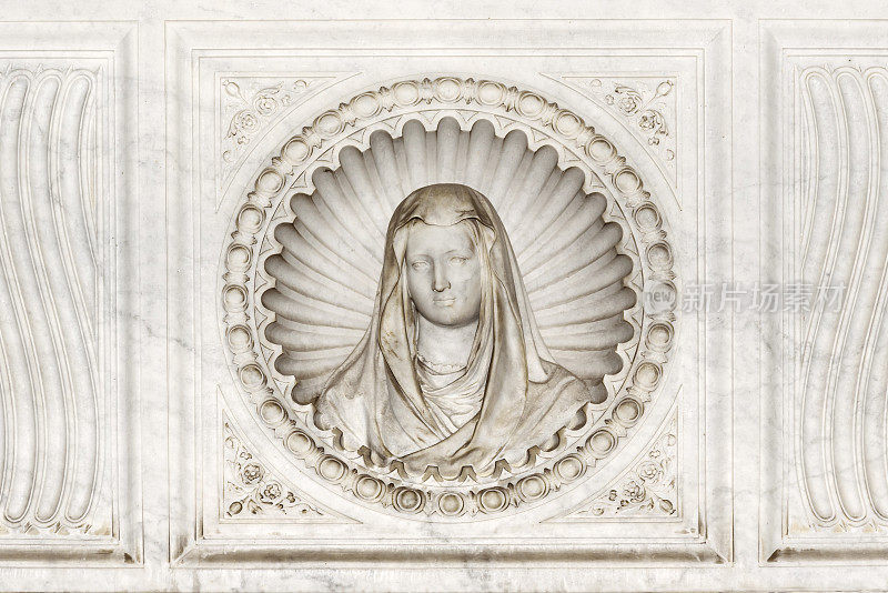 维吉尼奥·维斯皮尼亚尼的坟墓，细节:圣母玛利亚