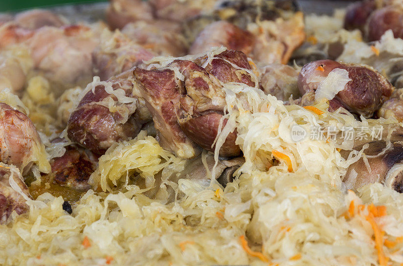 德国Eisbein猪肉配泡菜