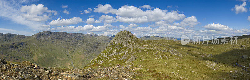 英国湖区的地平线山