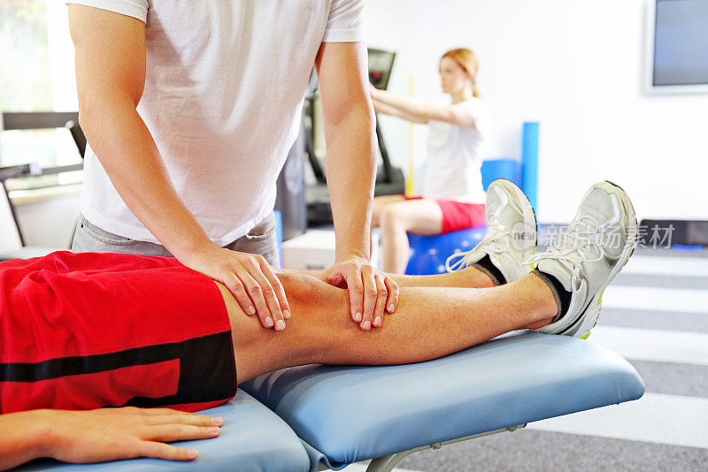 物理疗法-膝盖按摩